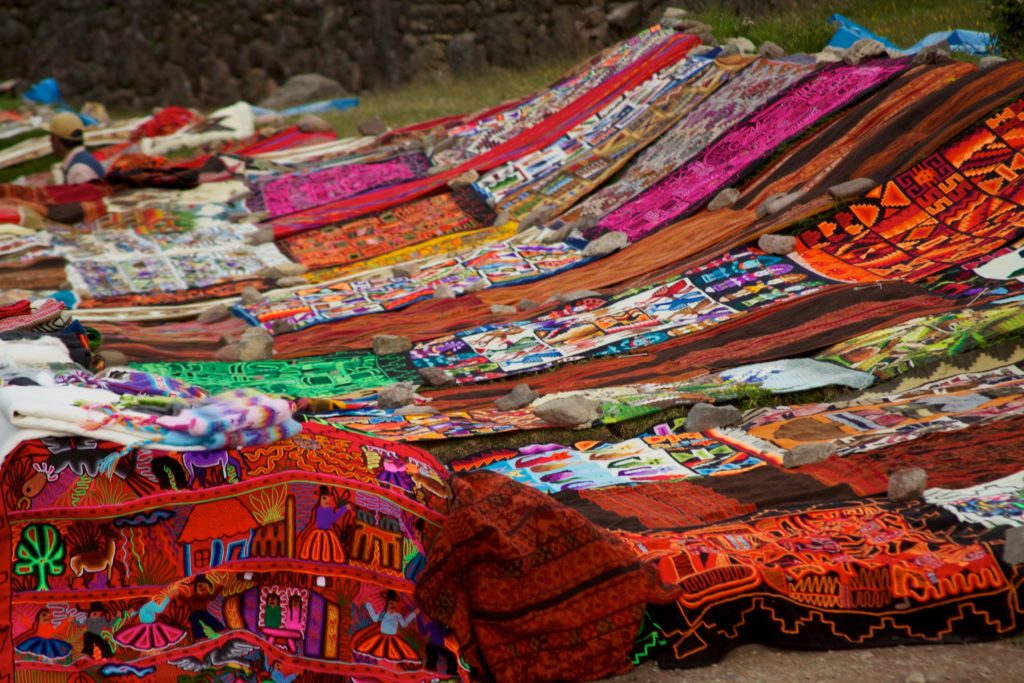 Telares tradicionales de Perú
