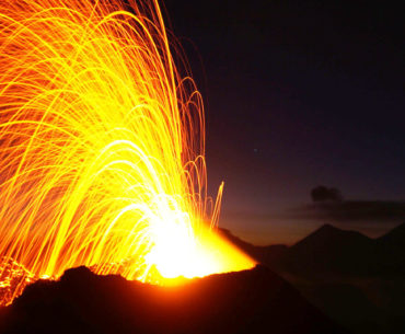 Pacaya Erupting