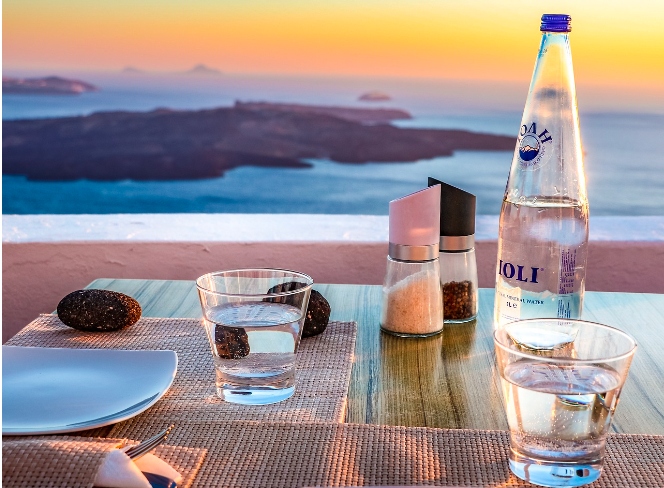 ¿Cuánto cuesta la comida en Santorini?